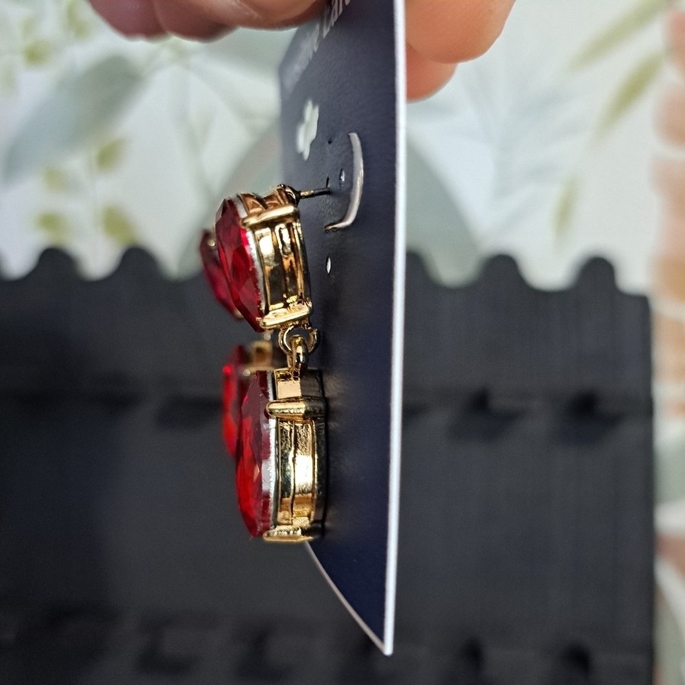 Sensitive Ears Red Chunk Rhinestone Post Back - Picture 2 of 4